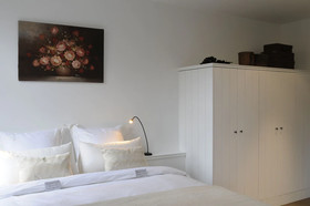 B&B Belrose Luxury