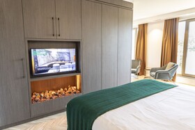 M Hotel