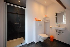 B&B Back2Front