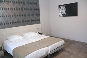 Hôtel-Selfotel La Louve