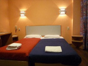 Elliniko Hotel & Restaurant