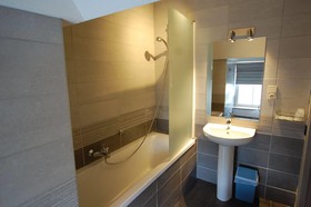 Hotel Piano 2