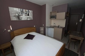 Hotel Piano 2