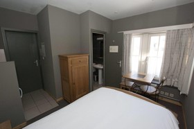 Hotel Piano 2