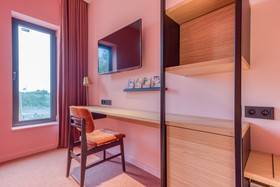 Mah Hotel