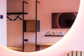 Mah Hotel