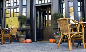 Le Baron Apartments