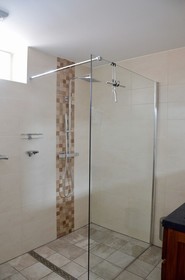 Le Baron Apartments