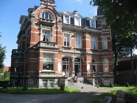 'T Kasteel En 'TKoetshuys