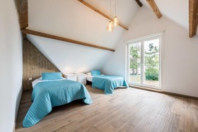 B&B Vis A Vis