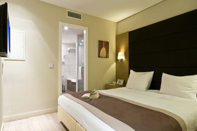 B-aparthotel Grand Place