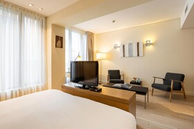 B-aparthotel Grand Place