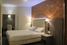 Dansaert Hotel