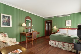 Eurostars Montgomery