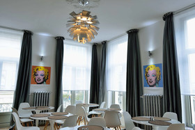 Hotel Retro