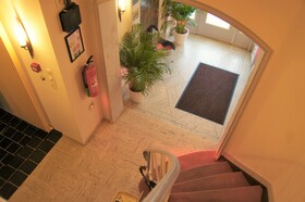 J and R Brussels City Apartment Van Zande
