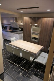 J and R Brussels City Apartment Van Zande