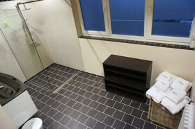 J and R Brussels City Apartment Van Zande