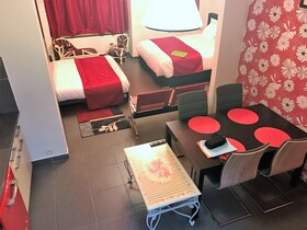 J and R Brussels City Apartment Van Zande
