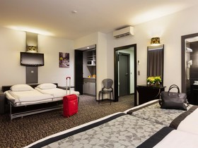 B&B HOTEL Brussels East Woluwe