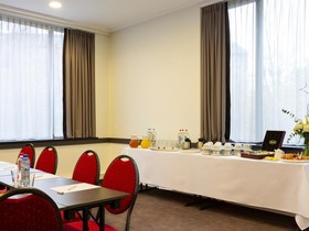 B&B HOTEL Brussels East Woluwe