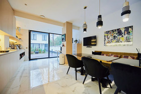 Suites 124