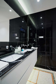 Suites 124