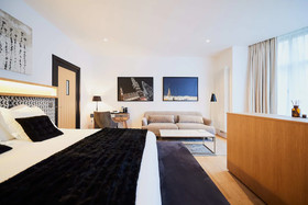 Suites 124