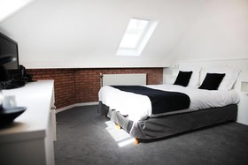 Tracotel Inn