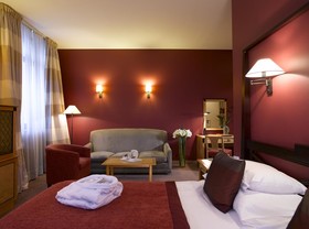 Van der Valk Hotel Waterloo
