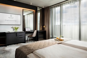 Kings' Valley Medical & Spa Hotel