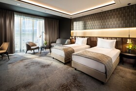 Kings' Valley Medical & Spa Hotel