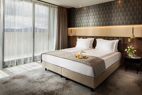 Kings' Valley Medical & Spa Hotel