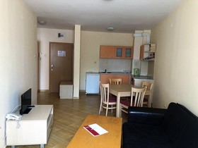 Golden Beach Hotel