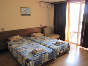 Paris Hotel
