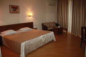 Continental Hotel