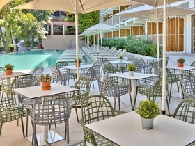 ibis Styles Golden Sands Roomer Hotel