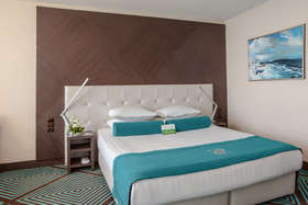 International Hotel Casino & Tower Suites