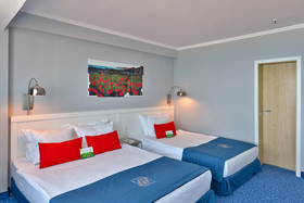 International Hotel Casino & Tower Suites