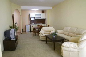 Paradise Green Park Hotel & Apartments