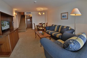 HVD Riviera Beach Hotel