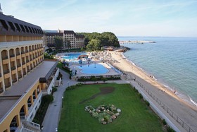 HVD Riviera Beach Hotel