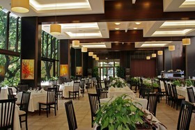 HVD Riviera Beach Hotel