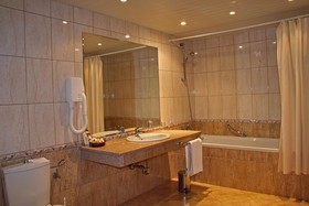 HVD Riviera Beach Hotel