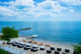 Royal Beach Hotel