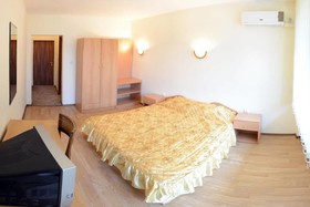 Sea Wolf Hotel