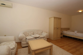 Galeria Holiday Apartments-obzor