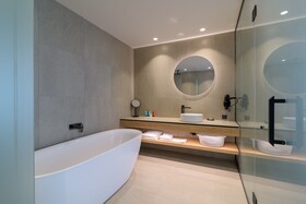 Ensana Aquahouse Hotel