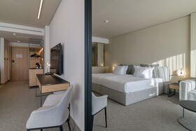 Ensana Aquahouse Hotel