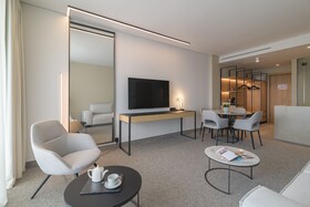 Ensana Aquahouse Hotel